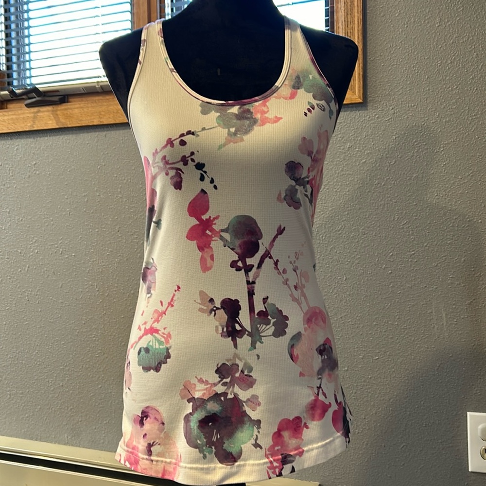 Lululemon Floral Raserback Tank Top Size 6 or 8